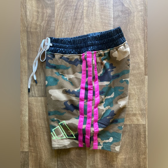 Daniel Patrick Adidas Shorts size small. - Picture 4 of 8